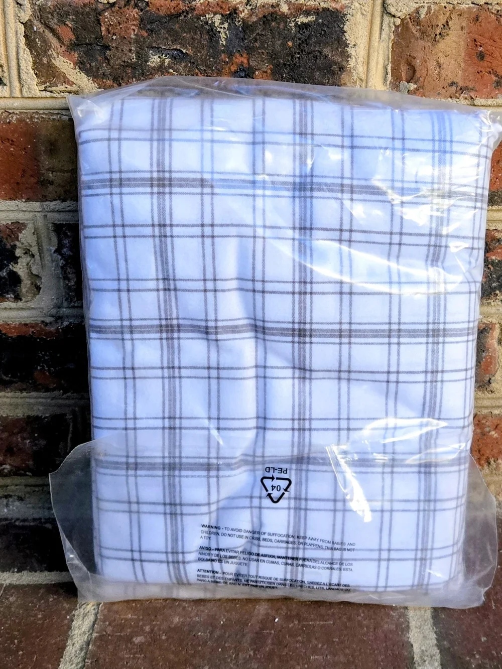 Garnet Hill Flannel Twin Flat Sheet - Gray Plaid